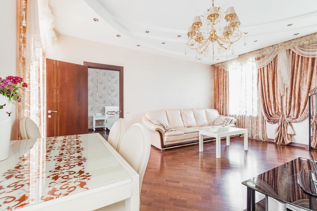 Two-Level Apartment Odessa Buitenkant foto